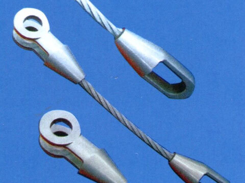 Cast wire rope sling