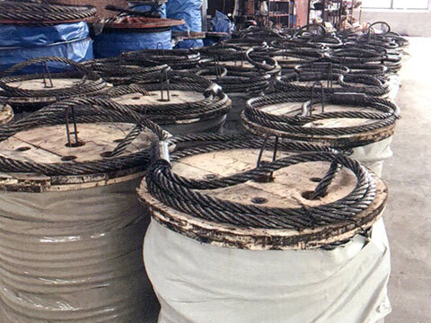 Pressed wire rope sling